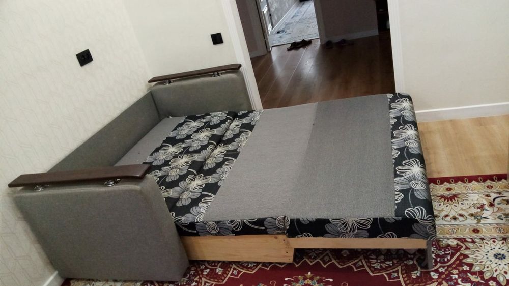 Продаем диван в хорошем состоянии