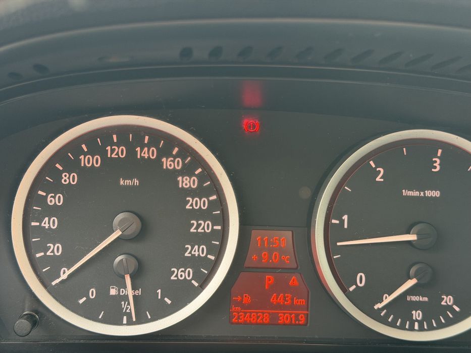 Продавам личният си автомобил