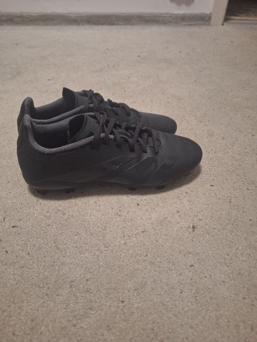 Ghete fotbal iarba adidas predator marimea 36 ⅔