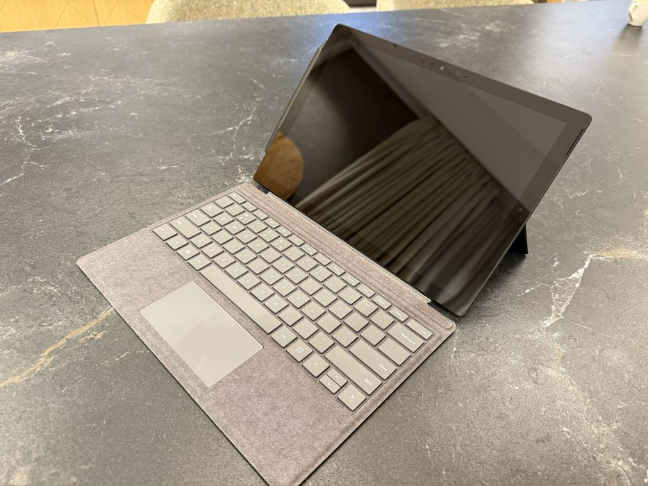 Microsoft Surface Pro 7,12.3", WQXGA+, тъчскрийн, Intel Core i5-1035G4
