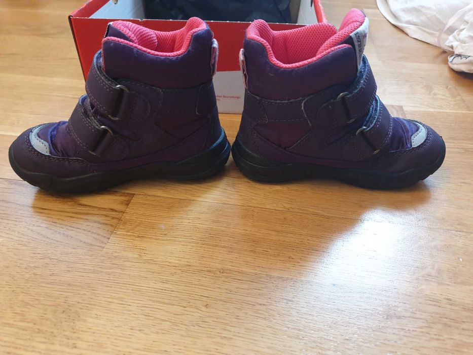 Vand GHETE/CIZME Zapada Super Fit  mar 24 stare f buna Pret 100ei