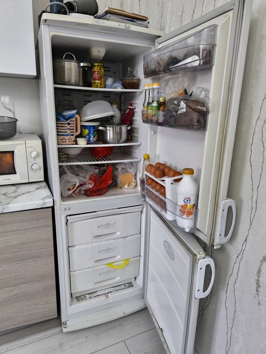 Продам холодильник