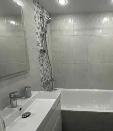 Юнусабад-4 / Biilur Sezam | 2-комн. 2 из 4 | 50 м2 [M:0113]