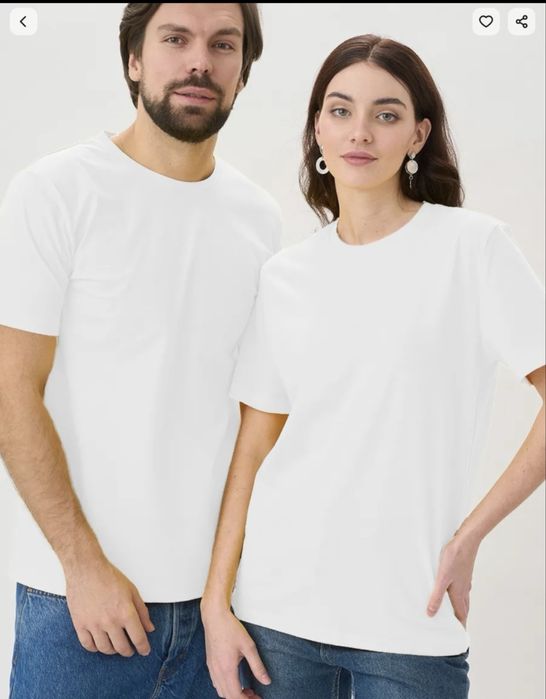 Sizning brendingiz asosida fudbolka va kepka