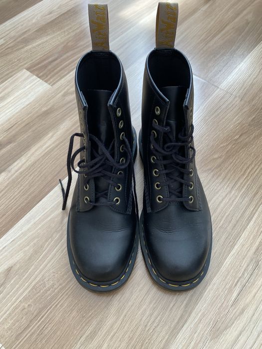 Dr. Martens Боти с връзки “1460” в Черно
