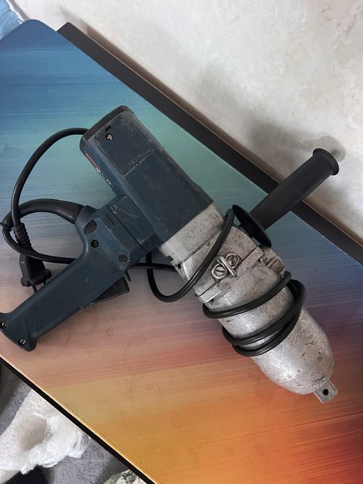 Удaрен гaйковерт BOSCH GDS 30