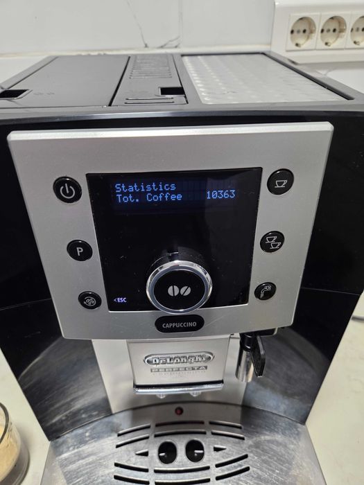 Espressor Automat DeLonghi Perfecta Cappuccino ESAM5500.B Aparat cu Cafea Boabe