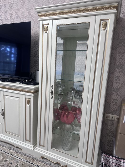 Продается гостиная горка