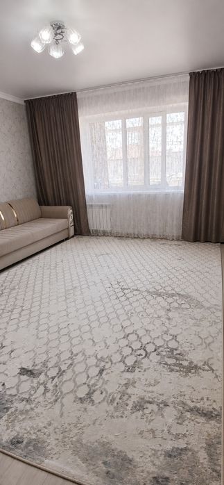 Продаётся срочно 4х ком кв ленг пр.цена 24мил. 4эт.