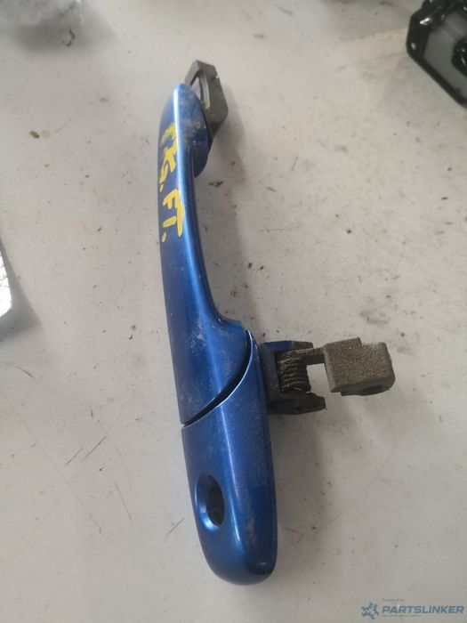 Maner Usa Stanga Fata Mazda 3> 2005