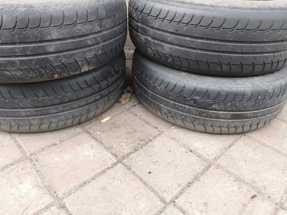 Резина 215/65/16