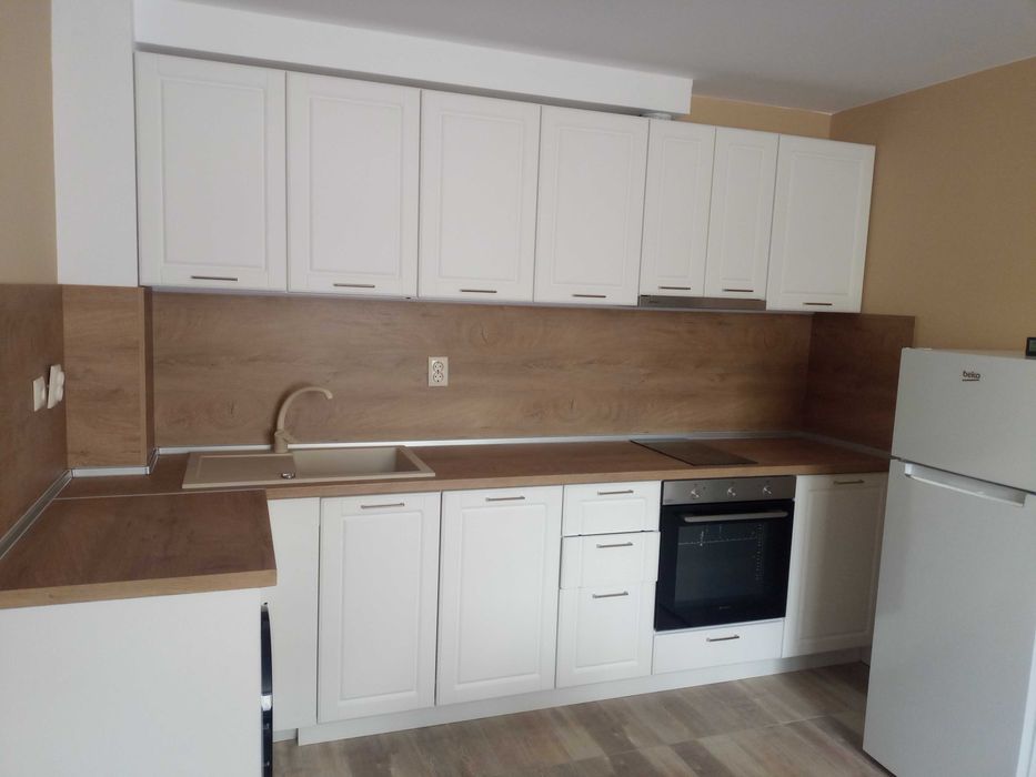 Дава се под наем Двустаен апартамент в Балчик - 52 кв.м за 306 € - Снимка #3