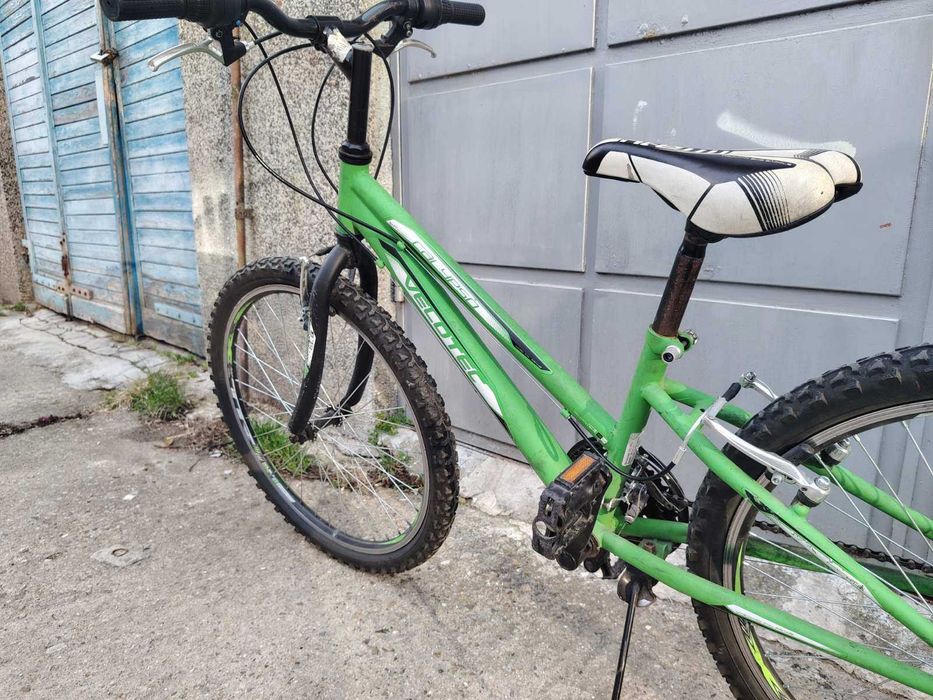Продавам колело 24 цола .2 броя и един брой 16цола..Отлично състояние.Цена 100 евро броя за 24те и 50 евро за 16та.