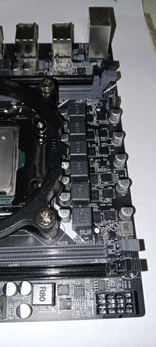 X99  Cpu-z 9400баллов. 2696v4