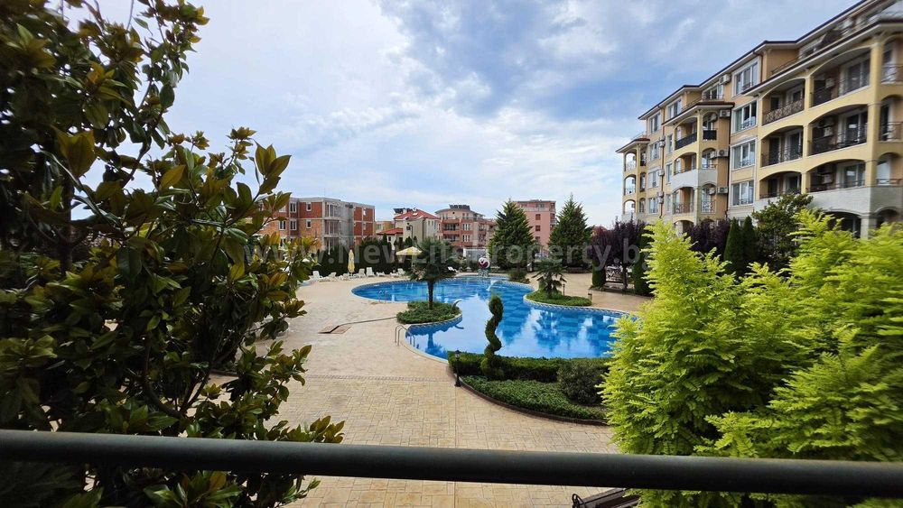 Двустаен апартамент в к-кс Elitonia Gardens 1, Равда