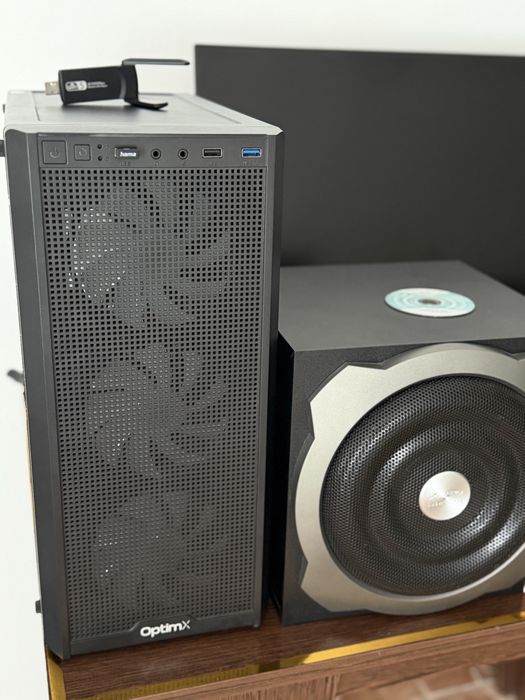 PC OptimX Gaming comple- Monitor + Sistem Audio + Periferice
