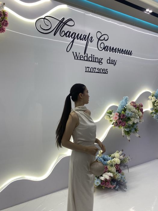 Вечерный платья идеальном состоянии