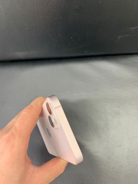 Айфон 13 128 в  отличном состоянии