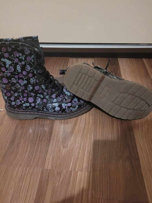 Ghetuțe fetite primigi nr 33