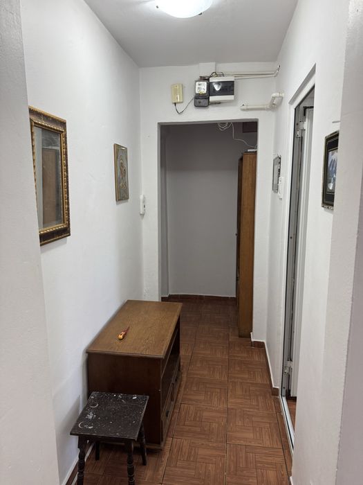 Inchiriez apartament 2 camere