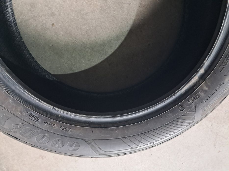 Anvelope second vara 215 55 R18 Goodyear