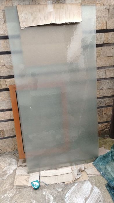 PVC рамка с два броя матови стъкла