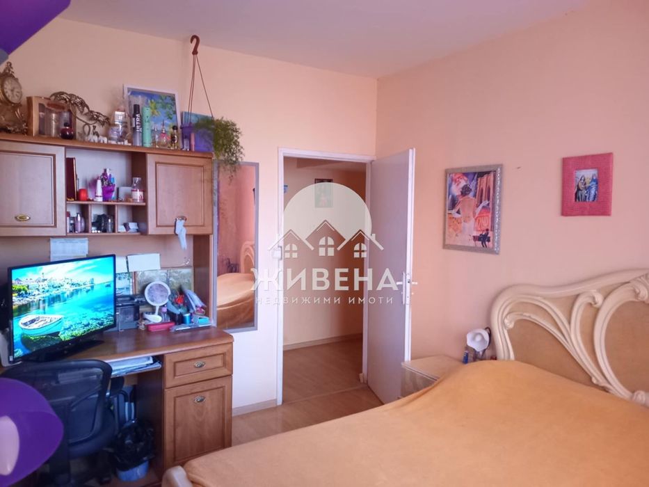 Продава се Четиристаен апартамент в Варна, Погреби - 90 кв.м за 2089 €/кв.м - Снимка #3