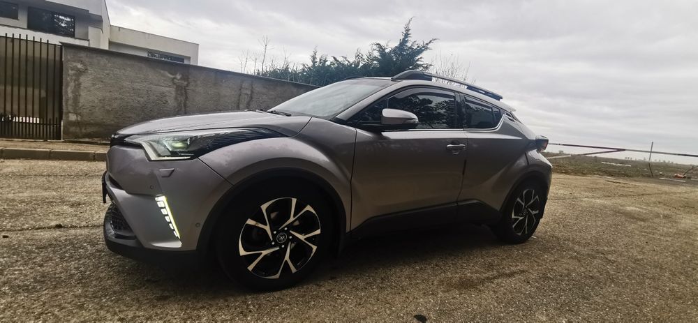 TOYOTA C-HR 2020 — imagine 4