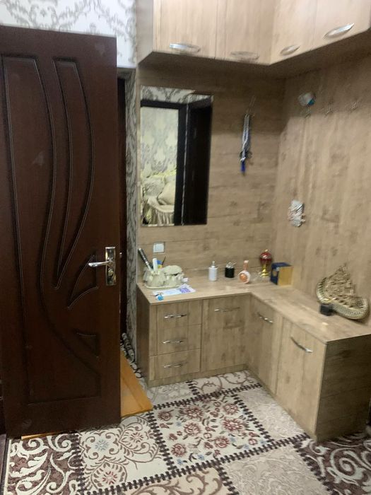 2Xona 3 xona qlngan yevro remont 2chi  qavat 4 etajli dom