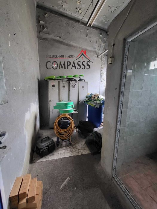 Продава се Промишлена сграда в Добрич, Градска болница - 2061 кв.м за 153 €/кв.м - Снимка #9