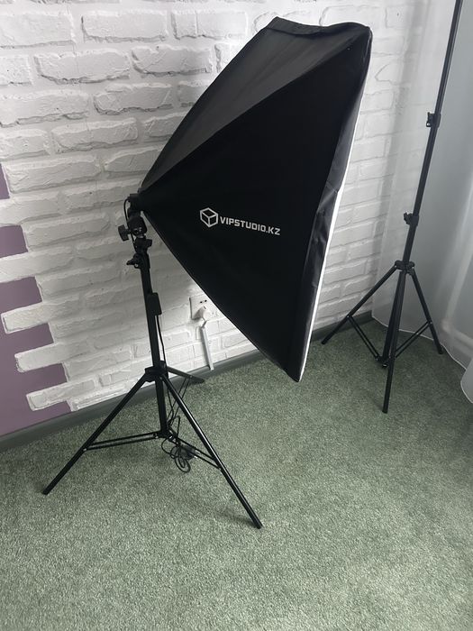 Студийные осветительные стойки