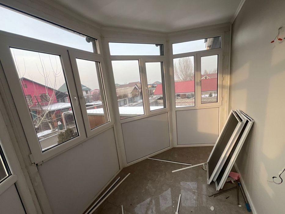 Срочно продам пластиковые окна