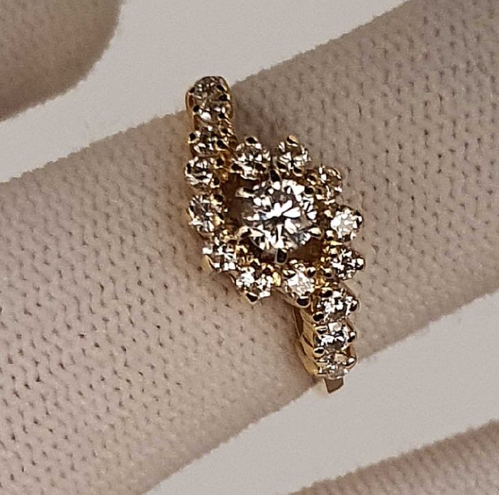 frumos inel aur 14k cu diamante naturale