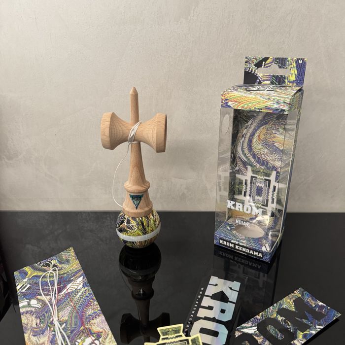 Krom Noia 6 | Sticky Clear