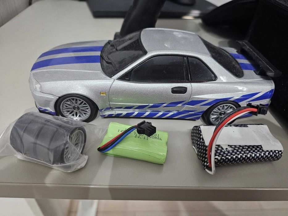 Masina cu telecomanda Nissan Skyline drift