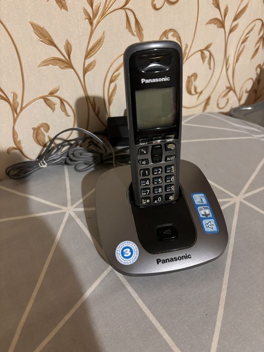 Продам домашний телефон