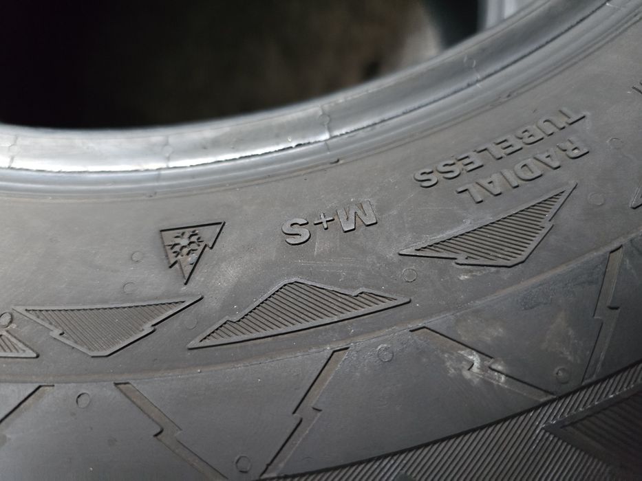 Continental 235/65 R16 C 118/116R MS iarnă