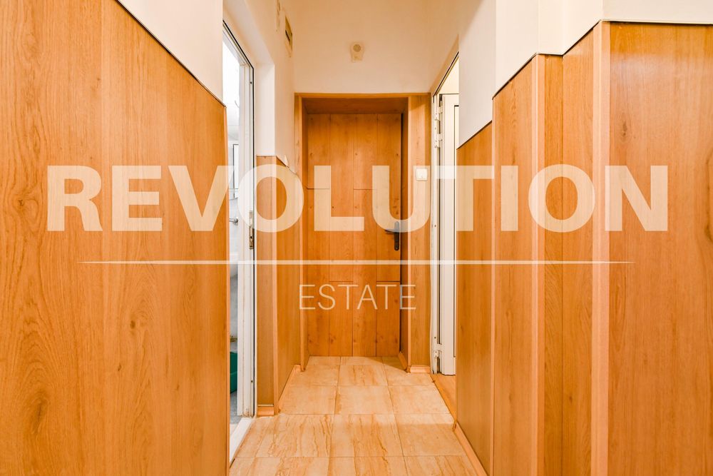 Дава се под наем Тристаен апартамент в София, Лозенец - 75 кв.м за 600 € - Снимка #9