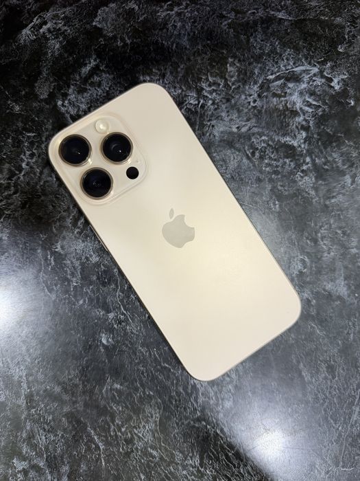 СРОЧНО продам Iphone 16 pro