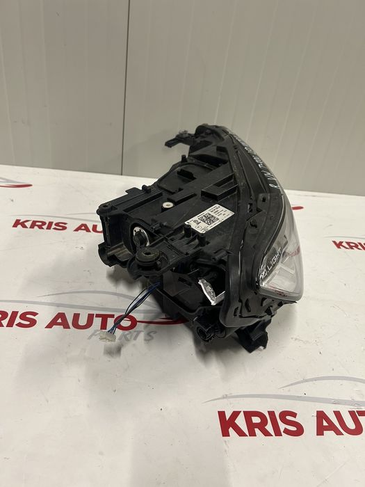 Десен фар за Volkswagen T-ROC Led Matrix 2023 -СЪС ЗАБЕЛЕЖКИ