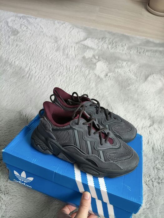 Adidas Ozweego sneakers gri carbon marimea 36 noi originali