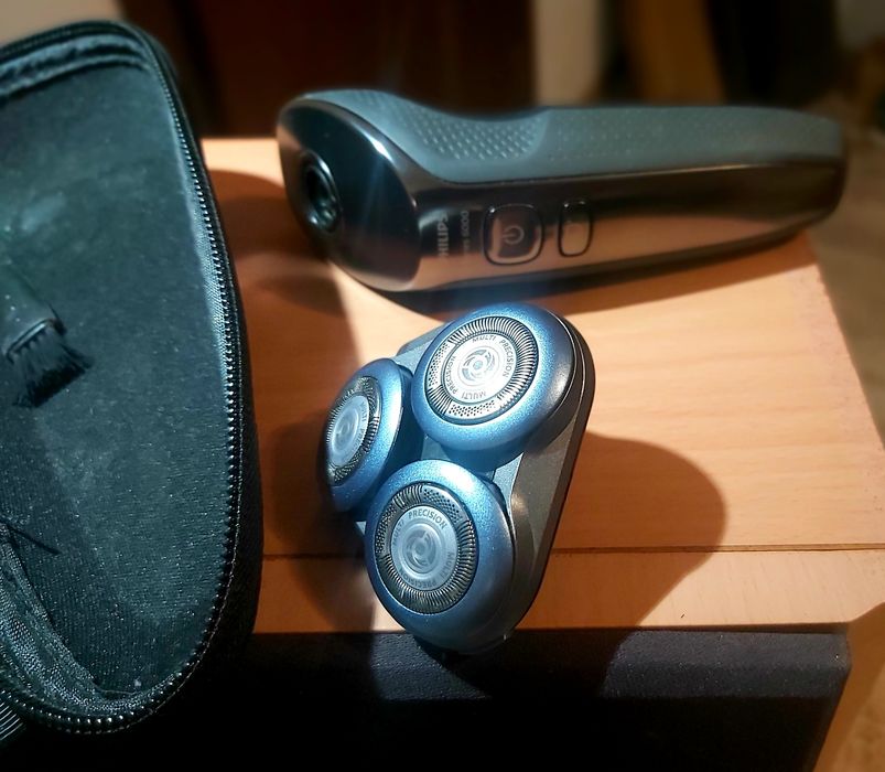 Aparat de ras Philips Seria 6000 (S6640) - Stare Excelentă + Accesorii