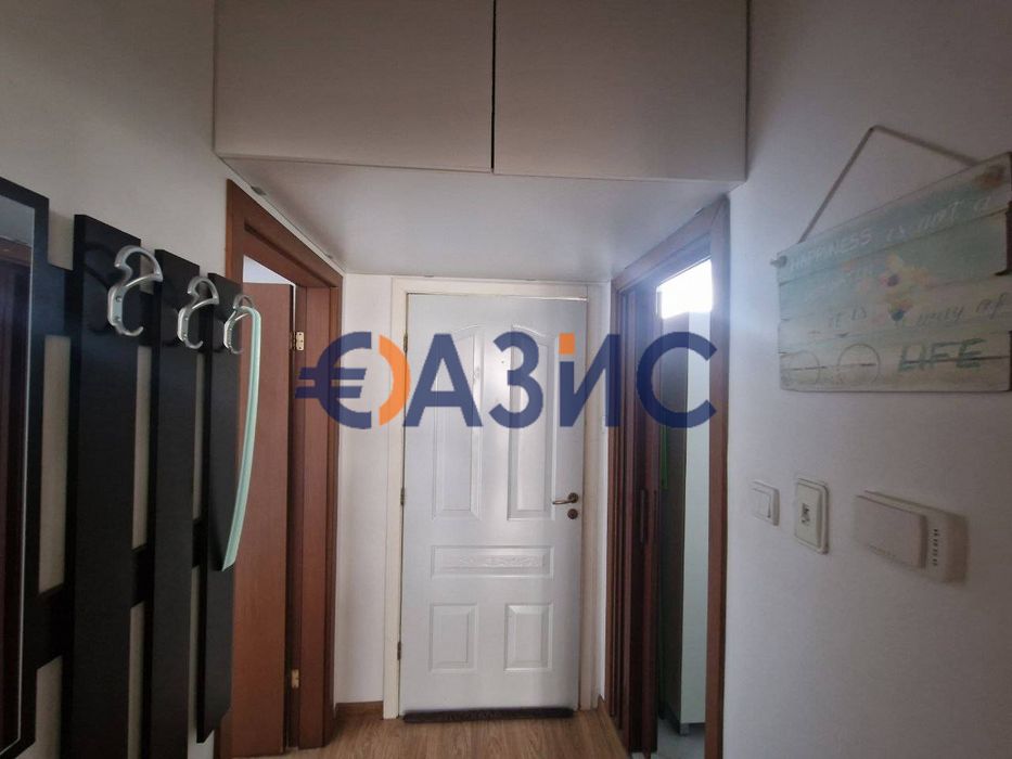 Продава се Тристаен апартамент в к.к. Слънчев бряг - 61 кв.м за 920 €/кв.м - Снимка #1