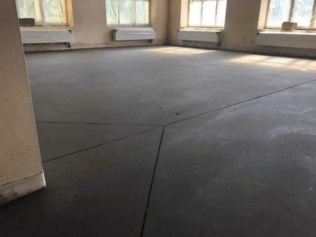 Полусухая стяжка пола | механизированная | вертолётная стяжка полов