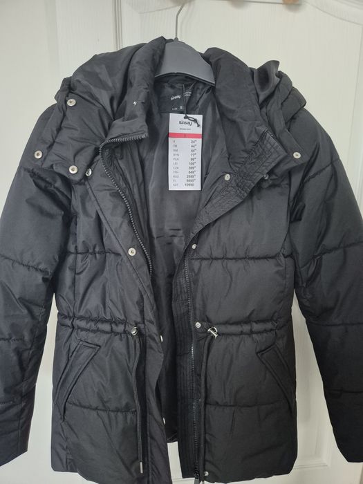 Дамско зимно яке