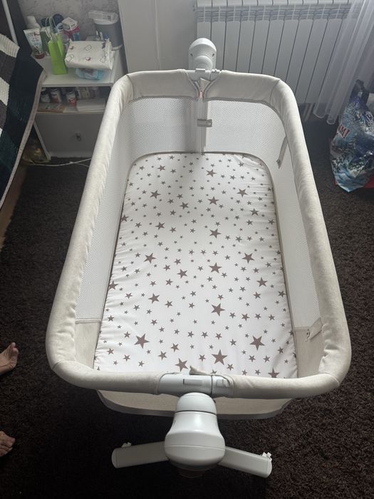 Кроватька манеж колбельная