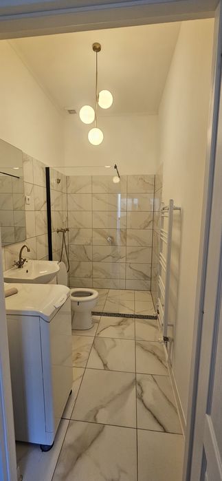 De inchiriat casa la pret de apartament!