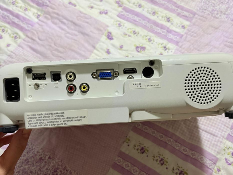 Проектор Epson хорошем состоянии