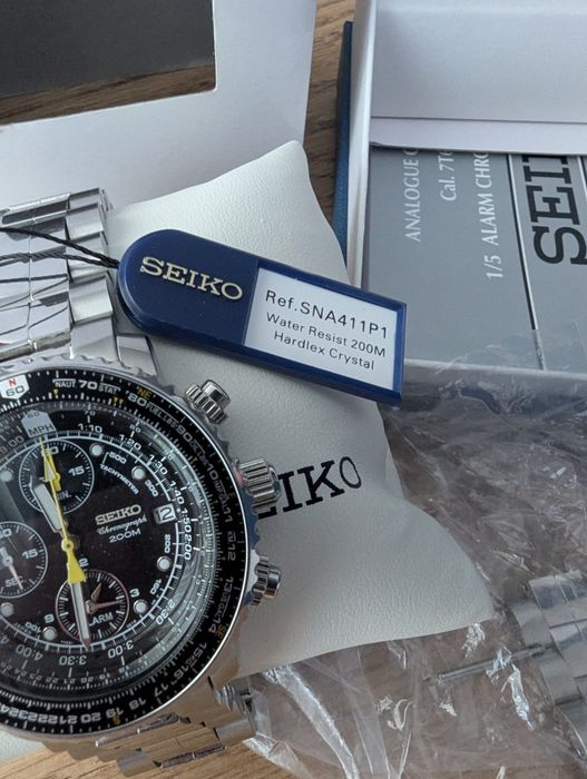 Часовник SEIKO "flightmaster" SNA411