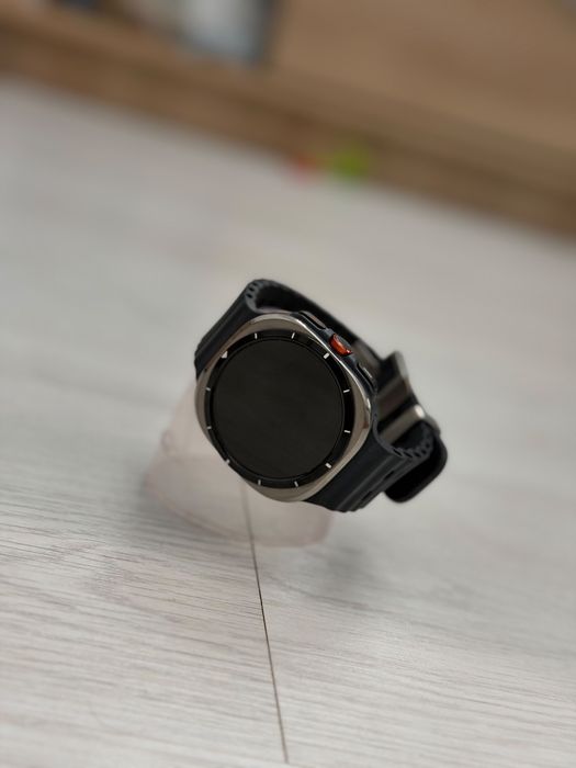 Samsung galaxy watch ultra titanium